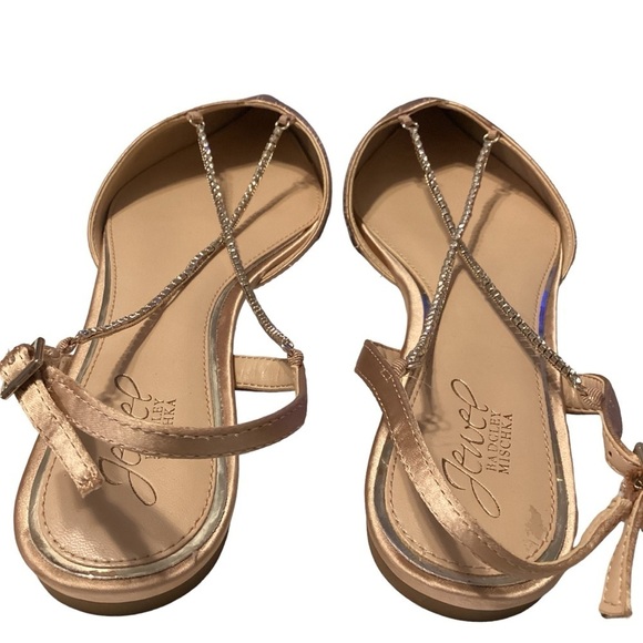 Badgley Mischka
Jewel Badgley Mischka Alanna Satin Slip-On Ballet Flats size 8.5 - Picture 2 of 9